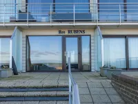 Apartment on the 6th Floor with Sea View