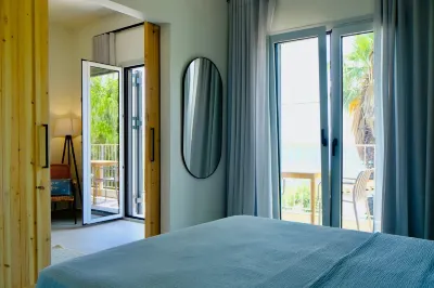 Evia Bay Suites & Retreats