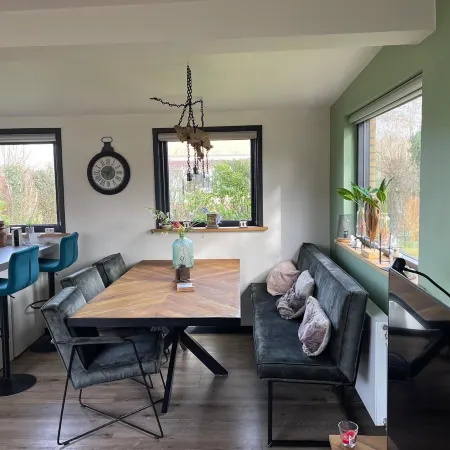 Beautiful Bungalow with Spacious Garden
