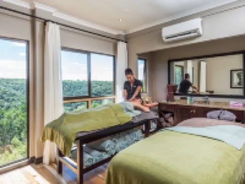 Kariega Game Reserve Main Lodge Hotels in Port Alfred
