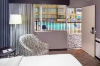 Wyndham Garden Westlake Hotels in Avon
