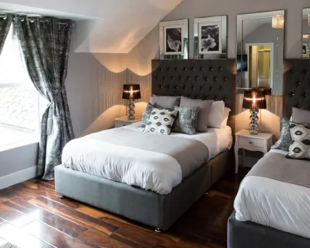 The Tailor's House Guest Rooms Hotels in Dungannon