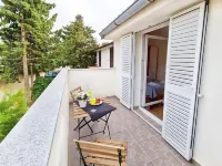 Holiday House Dora Hotels in Punat
