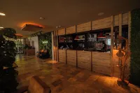 Royal Comfort Hotel - bars