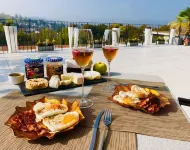Perfect Lifestyle Design Boutique & Private Spa - breakfast