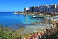 Stylish 2 Bedroom Apartment in an Amazing Location
