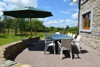 Forest-Edge Stay, Burtonville