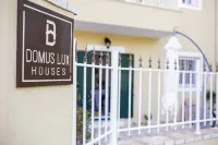 โรงแรมโดมัสลักซ์ เฮาส์ โดย คอนเน็กต์ โรงแรมใกล้มอนรีปูสพาเลซ