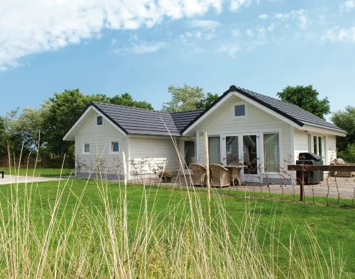 Luxurious, 2 Bathroom Holiday Home, 1,5 km from the Beach Hotels in Ameland