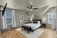 Wine Country Getaway | JZ Vacation Rentals Hotels near Central Methodist University - Union