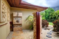 Aloha Spirit Maui 2 Bedroom Home by RedAwning