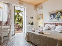 Small Luxury Apartments Pool and Sea View - Stella Del Mare Hotels in Fontane Bianche