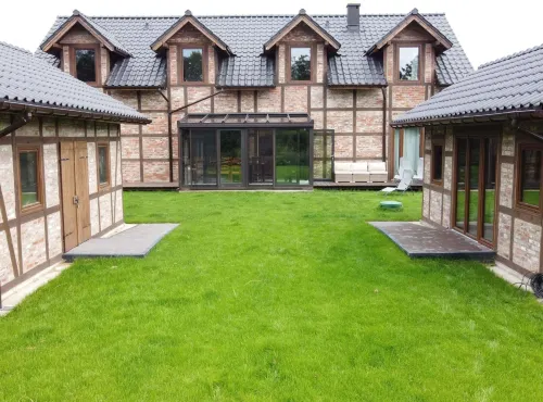 Residence in Zastan with Lake Access