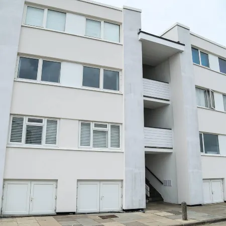 Tides - Beach Front Apartment in Bracklesham Bay