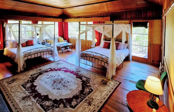 靜心旅館度假村及水療中心 紅杉