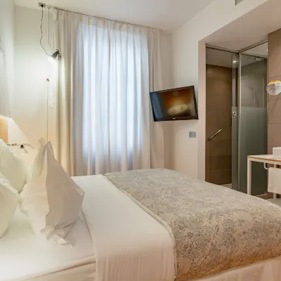 Hotel Párraga Siete Отели рядом с достопримечательностью «Научный парк Гранады»