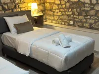 Te Gjyshi (at Grandfather) Hotel di Kucove