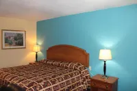 Economy Inn Express - parking