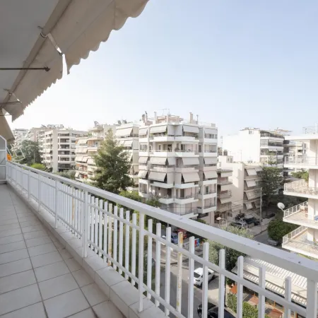 A Luxury & Comfortable Apt in Athens Отели в г. Неа Смирна