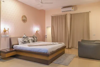 Truliv Villa Ivory Hoteles cerca de Muttukadu Lake