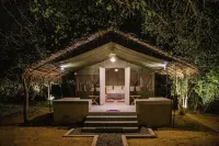 Yala Wild Hut Hotels in Palatupana