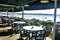 Anchorage Inn and Resort - Breakfast