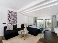 PETIT PALACE SUITES HOTEL Hotels near Charaf