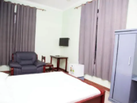 Joleen Safari Park Hotels in Temeke