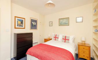 Joivy Thistle Street - Heart of the City 2-Bedroom Apt