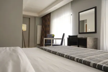 The Breeze Hotel Отели рядом со станцией Eskişehir Enveriye Railway Station