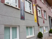 Hotel Cuéntame Hotels near Centro de Arte Caja de Burgos
