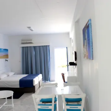 Flokkas Hotel Apartments