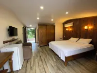 ASTROİA Otel & BİLİM Kampi Hotel di Suluca Koyu