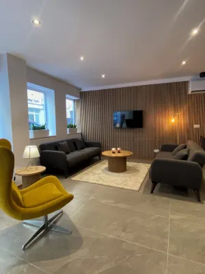Marina Suites & Apartments - Self Catering - by Tritoni Hotels - Pysäköinti