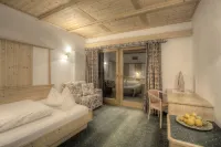 Apart-Hotel e B&B Ai Pini San Cassiano