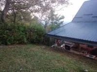 Plesivica Hillside Holiday Home with Hot -Tub Hotels in Cvetković