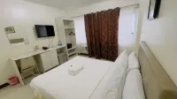 La Anclar Hotel Hotels near University of the Immaculate Conception - Annex