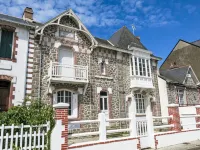 Charme du Pouliguen Hotels in 