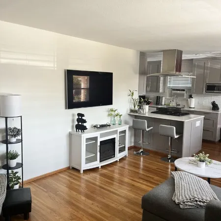 Valley Bungalow