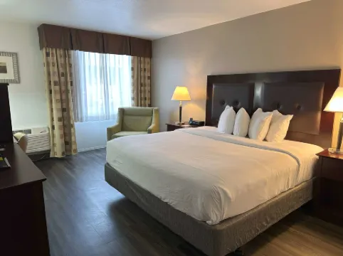 Quality Inn & Suites Everett