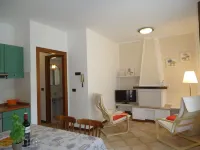 for 3-4 people, only 200m to the lake / beach, with garden, grill - Holiday Apartments