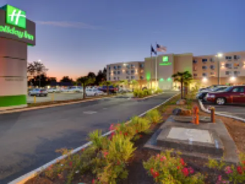 Holiday Inn SALEM by IHG Hotels in Salem