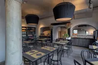 เรซิเดนซา กา' ทาซโซลี , มันเตญญา โฮเทลส์