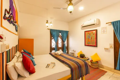 Gostops Lite Varanasi