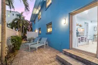 The Sand Dollar Suite – Coastal Comfort with Style steps to Siesta Key Beach and Pet Friendly! 西耶斯塔島住宿飯店