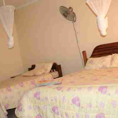 Kwesu Guest House Rooms