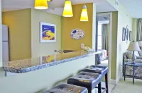 Breathtaking Ocean Views and Resort Amenities - Exquisite Coastal Haven