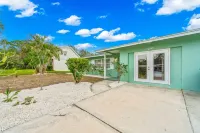 Heated Pool and Fire Pit Oasis - Stunning Family Retreat