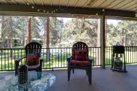 Charming Condo with Community Pool and Spa - Delightful Mountain Retreat Hotels in Sisters