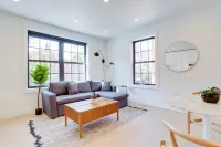 Modern Finishes and Fully Appointed Kitchen - Stylish Retreat Hotels in Capitol Hill